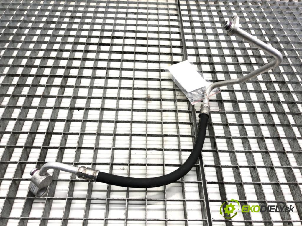 SKODA KAMIQ SUV 2024 85 kW 1.0 TSI 999 rúrka klimatizace 2Q0816721E (Trubka klimatizace)