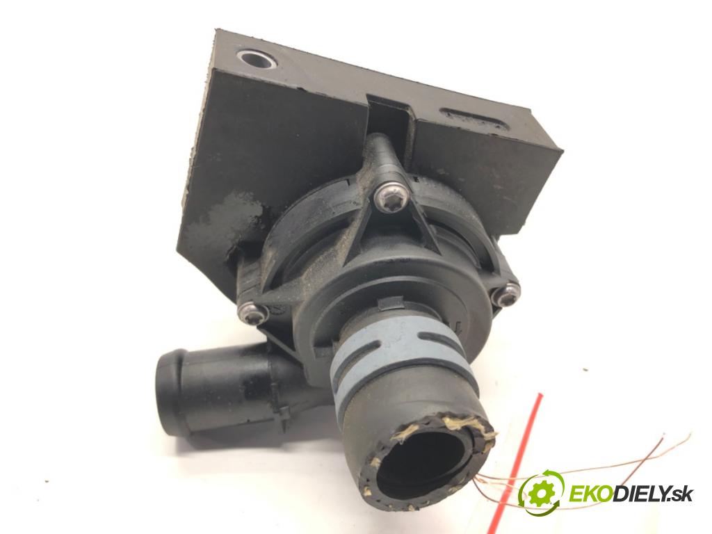 SKODA KAMIQ SUV 2024 85 kW 1.0 TSI 999 DALŠÍ: pumpa vody 5Q0965567N (Vodní pumpa)