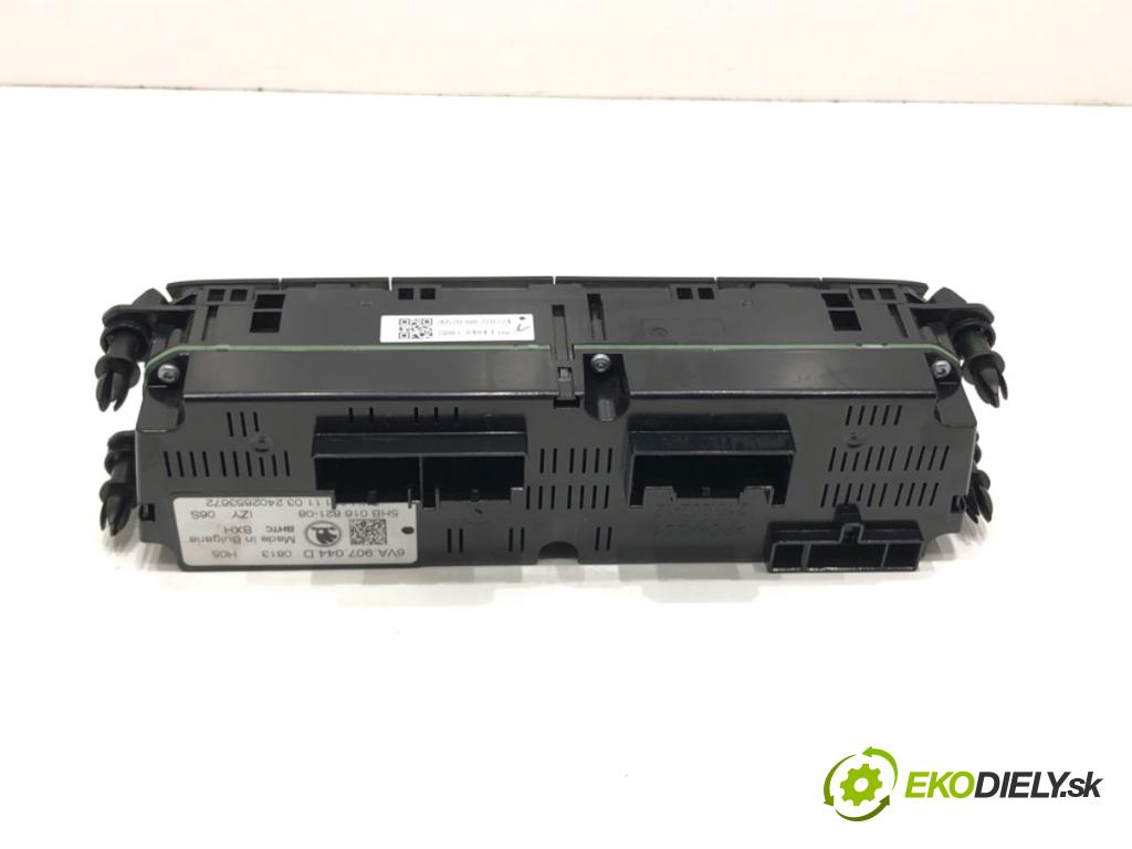 SKODA KAMIQ SUV 2024 85 kW 1.0 TSI 999 Panel ovládania kúrenia 6VA907044D (Prepínacie páčky pod volantom)