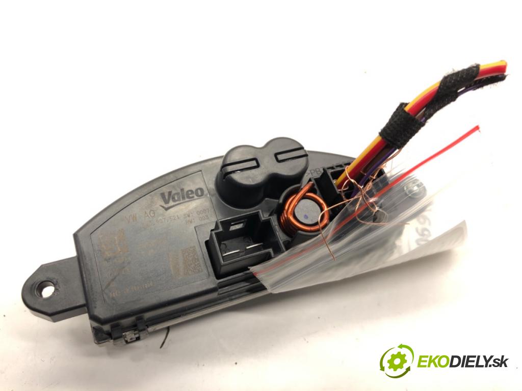 SKODA KAMIQ SUV 2024 85 kW 1.0 TSI 999 odpor rezistor topení vzduchu 5WA907521 (Odpor topení)