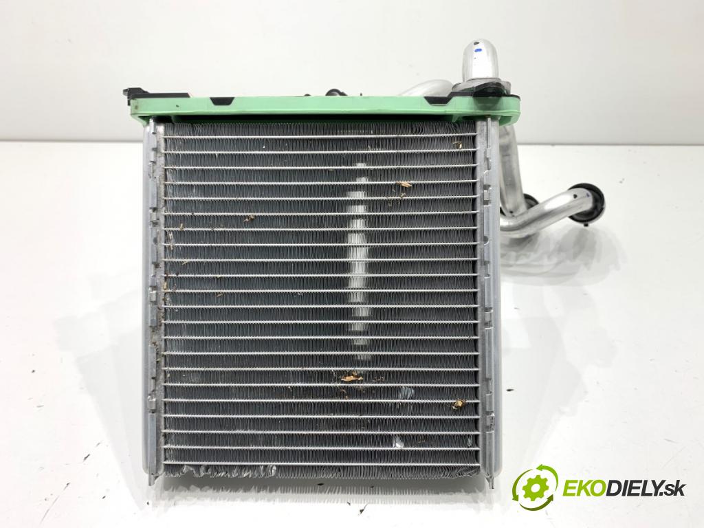 SKODA KAMIQ SUV 2024 85 kW 1.0 TSI 999 topné těleso radiátor topení 2Q1819031 (Radiátor topení)