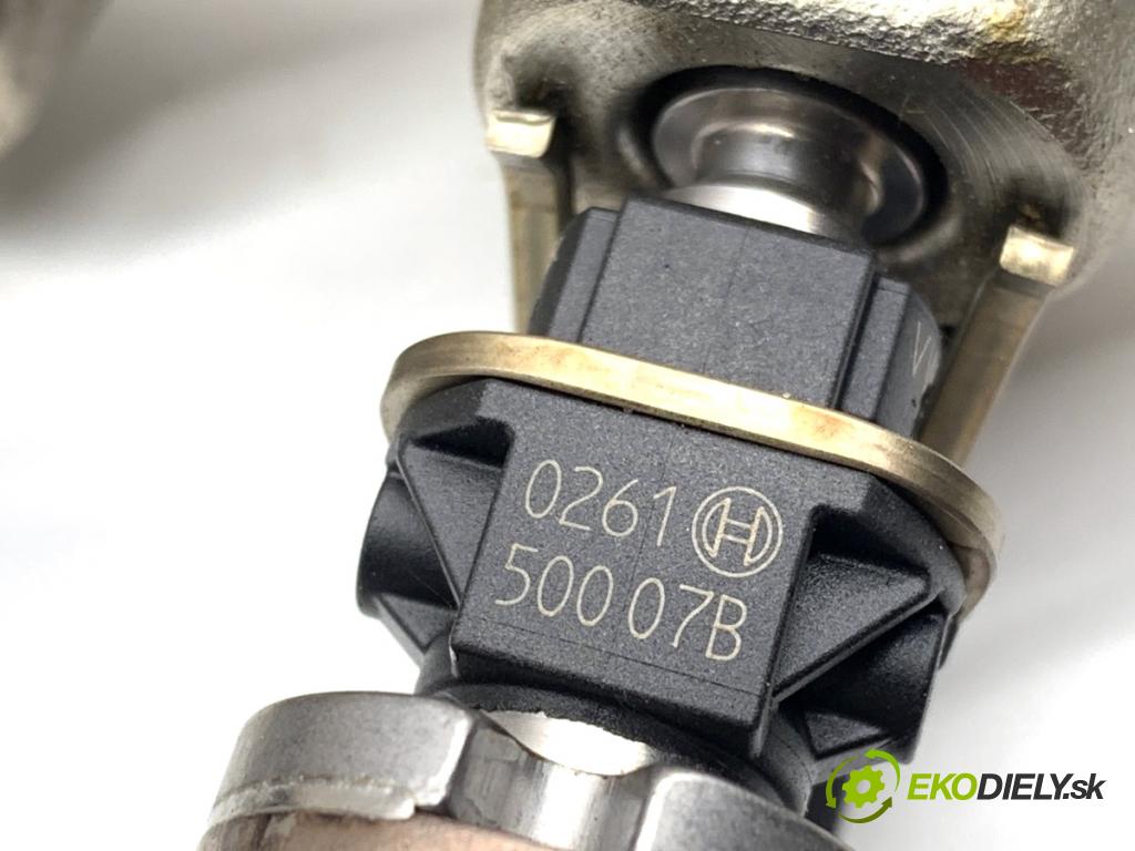 SKODA KAMIQ SUV 2024 85 kW 1.0 TSI 999 Lišta vstrekovacia 026150007B 05C133320A (Vstrekovacia lišta)