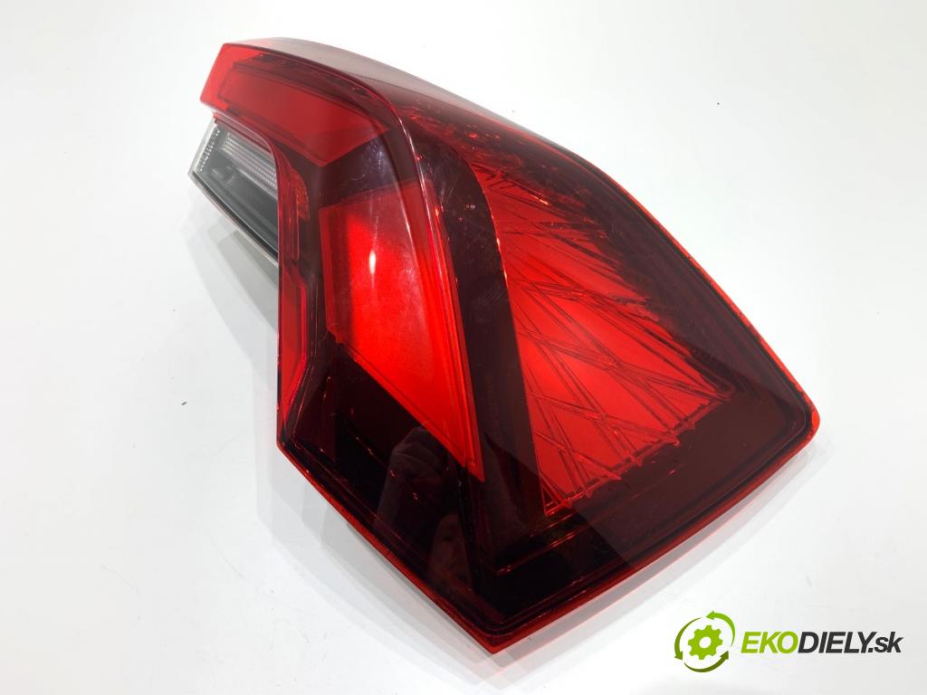 SKODA KAMIQ SUV 2024 85 kW 1.0 TSI 999 Svetlo pravy zad 658945208A