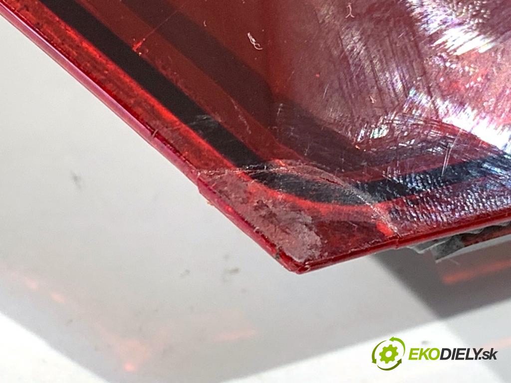 SKODA KAMIQ SUV 2024 85 kW 1.0 TSI 999 Svetlo pravy zad 658945208A