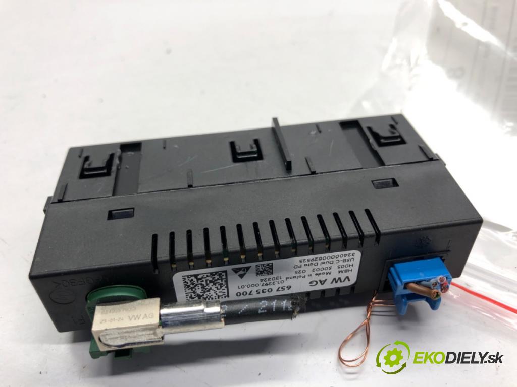 SKODA KAMIQ SUV 2024 85 kW 1.0 TSI 999 HNÍZDO: USB 657035700