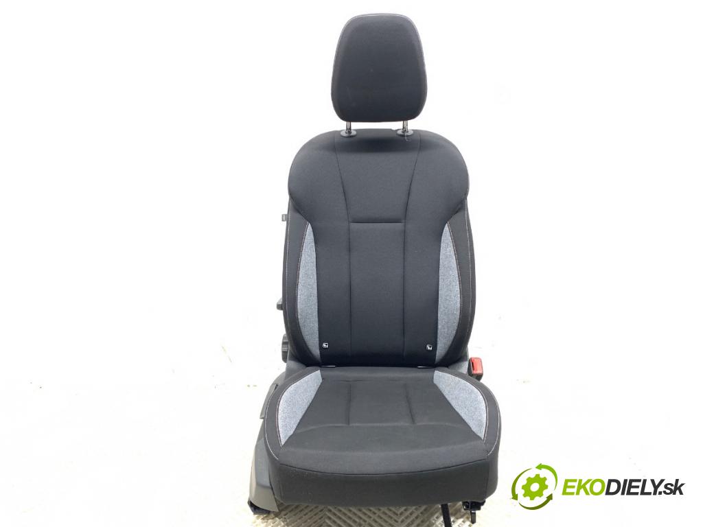 SKODA KAMIQ SUV 2024 85 kW 1.0 TSI 999 Sedadlo pravy predný 