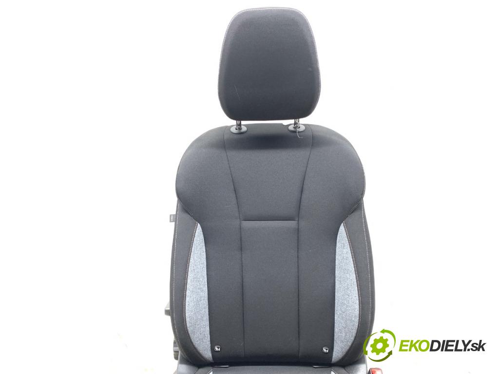 SKODA KAMIQ SUV 2024 85 kW 1.0 TSI 999 Sedadlo pravy predný