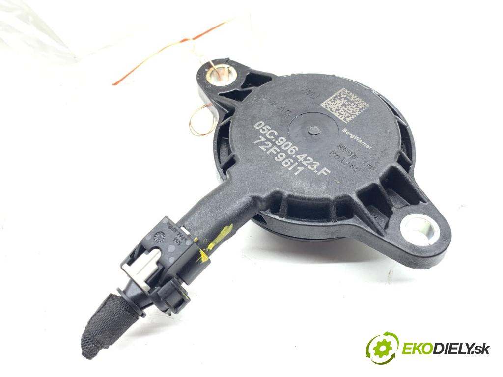 SKODA KAMIQ SUV 2024 85 kW 1.0 TSI 999 Snímač variabilný fázy 05C906423F (Snímač)