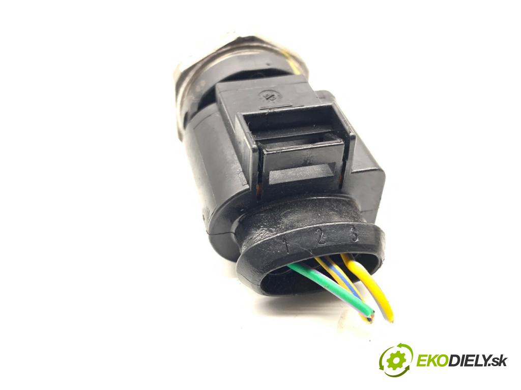 SKODA KAMIQ SUV 2024 85 kW 1.0 TSI 999 Snímač tlaku paliva  (Snímač)