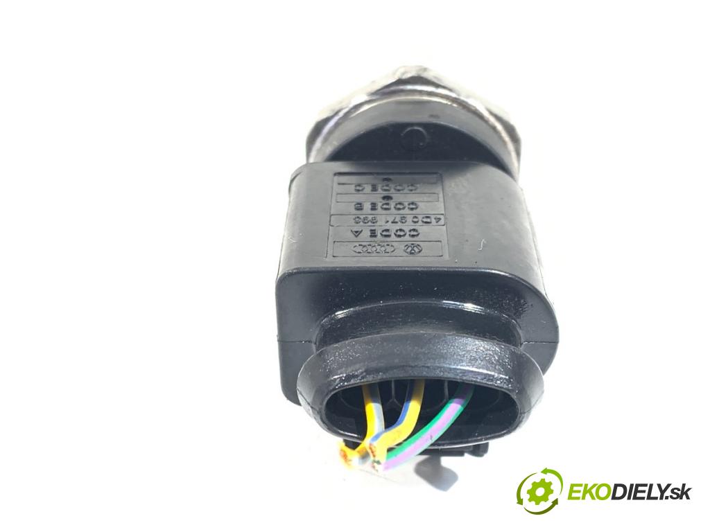 SKODA KAMIQ SUV 2024 85 kW 1.0 TSI 999 Snímač tlaku paliva  (Snímač)