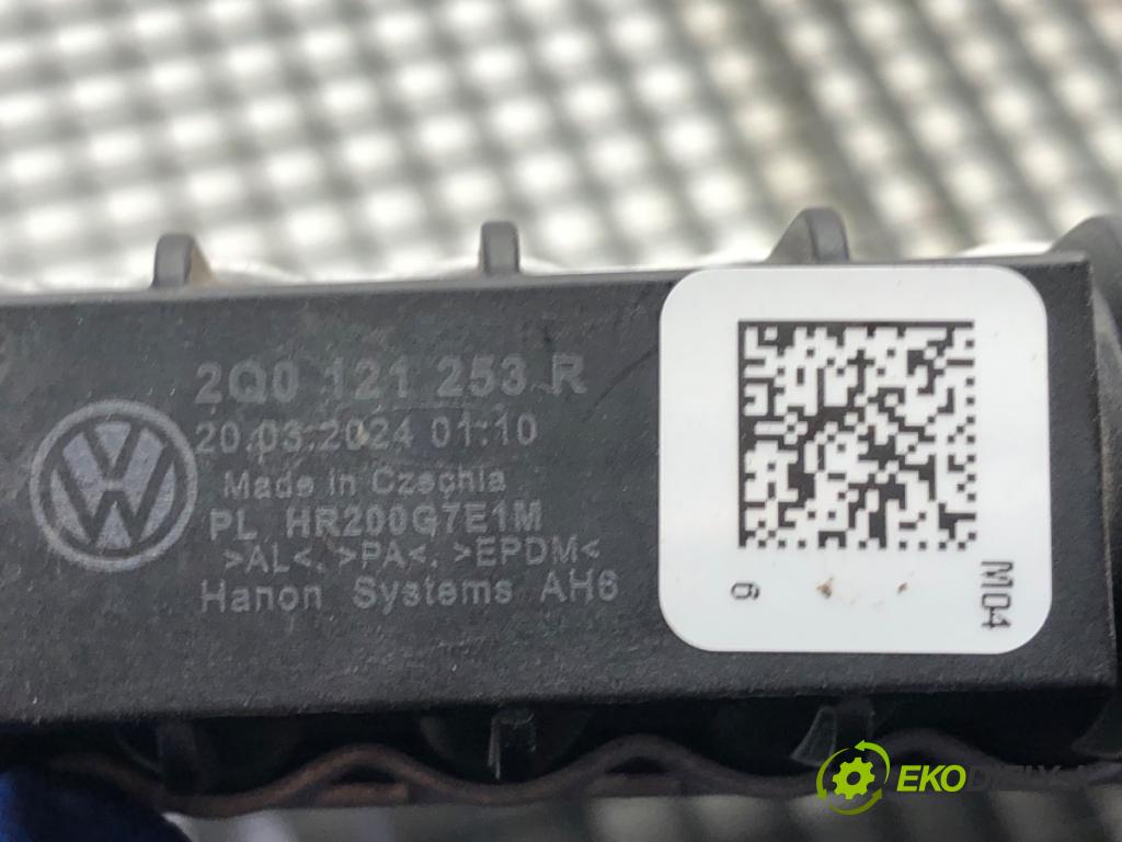 SKODA KAMIQ SUV 2024 85 kW 1.0 TSI 999 Chladič vody 2Q0121253R (Chladič vody)