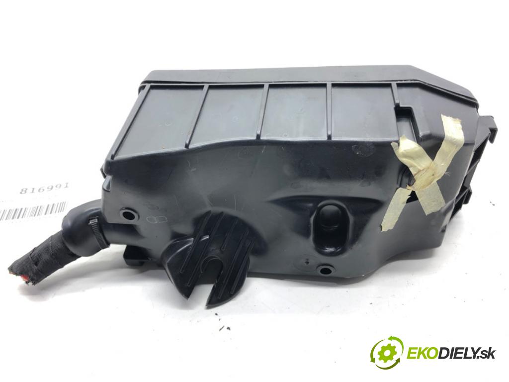 SKODA KAMIQ SUV 2024 85 kW 1.0 TSI 999 skříňka poistková  (Pojistková skříňka)