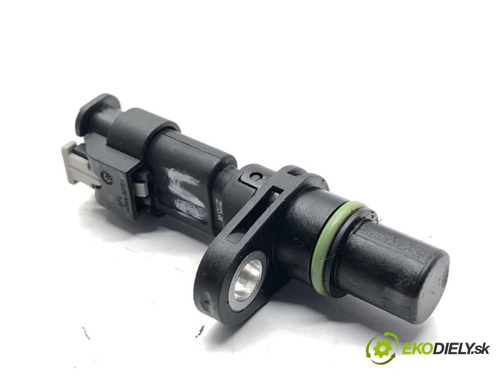 SKODA KAMIQ SUV 2024 85 kW 1.0 TSI 999 Snímač pozície vačkového hriadeľa 04L907601A (Snímač polohy kľukového hriadeľa)