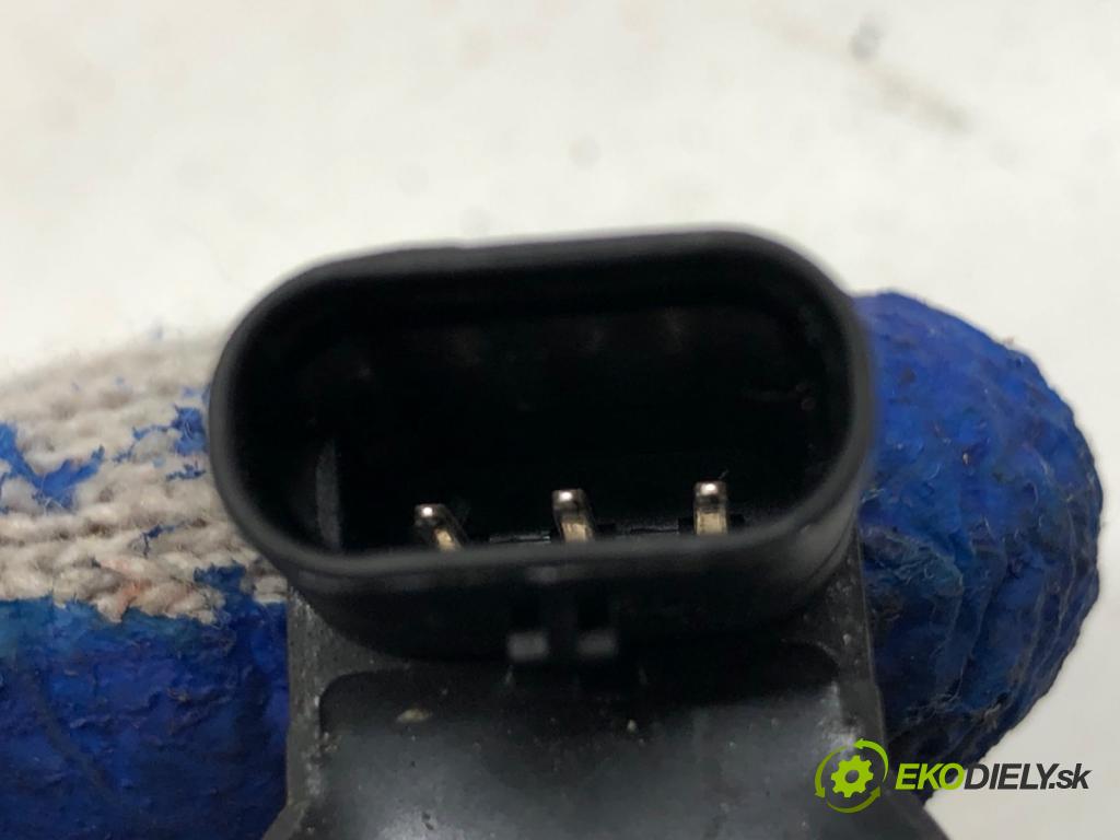 SKODA KAMIQ SUV 2024 85 kW 1.0 TSI 999 Snímač PDC 5Q0919275C