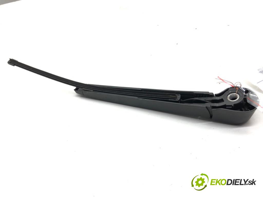 SKODA KAMIQ SUV 2024 85 kW 1.0 TSI 999 Rameno stierače zad 5K6955435
