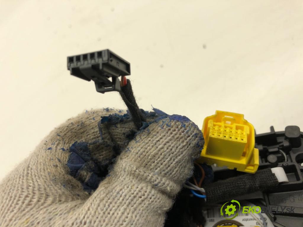 SKODA KAMIQ SUV 2024 85 kW 1.0 TSI 999 AirBag volantu 3V0880201AP (Airbag)