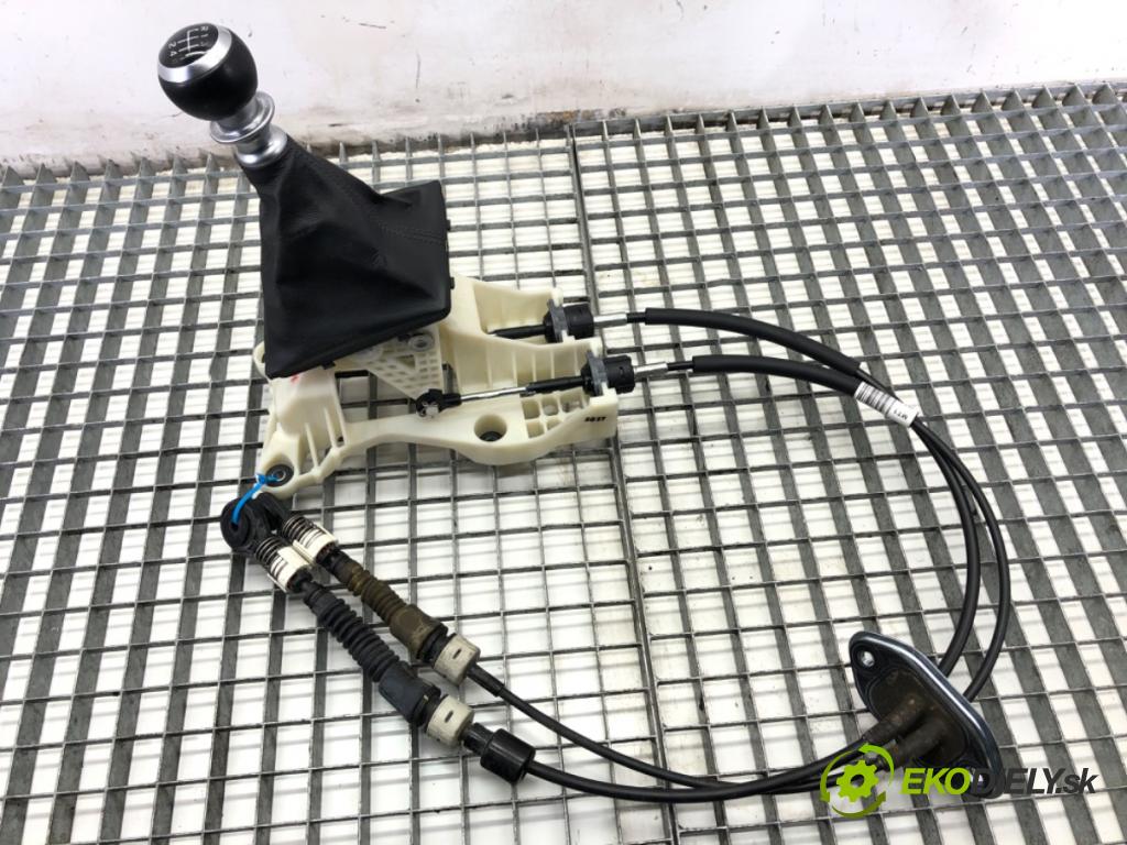 HYUNDAI ELANTRA VII sedan 2023 90 kW 1.6 1598 Kulisa 43700-AAXXX (Rýchlostná páka (kulisa))