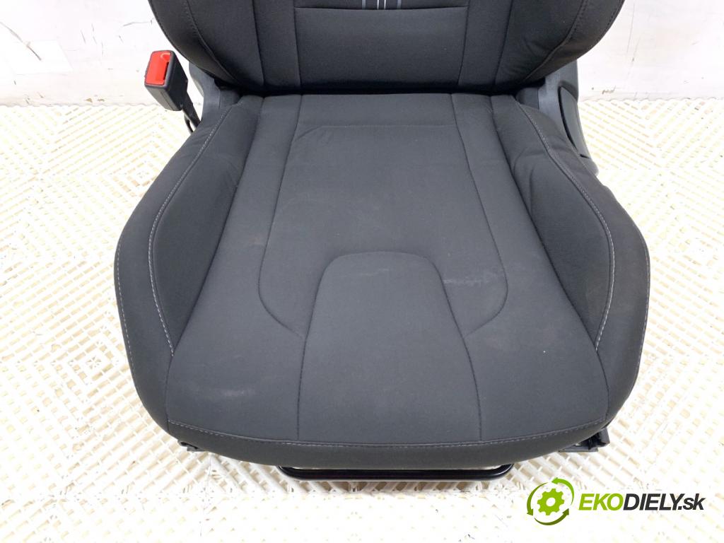 HYUNDAI ELANTRA VII sedan 2023 90 kW 1.6 1598 Sedadlo ľavy predný