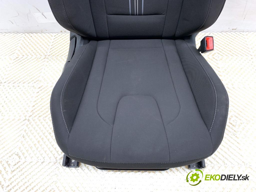 HYUNDAI ELANTRA VII sedan 2023 90 kW 1.6 1598 Sedadlo pravy predný