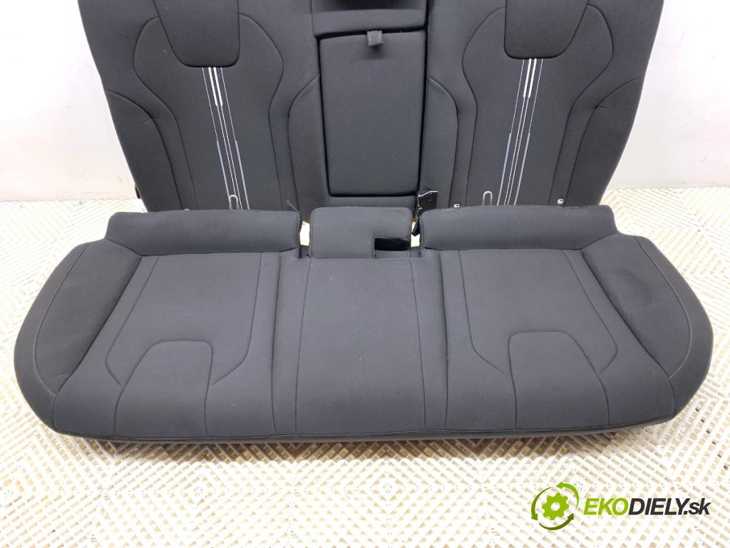 HYUNDAI ELANTRA VII sedan 2023 90 kW 1.6 1598 Sedadlo druhý rad