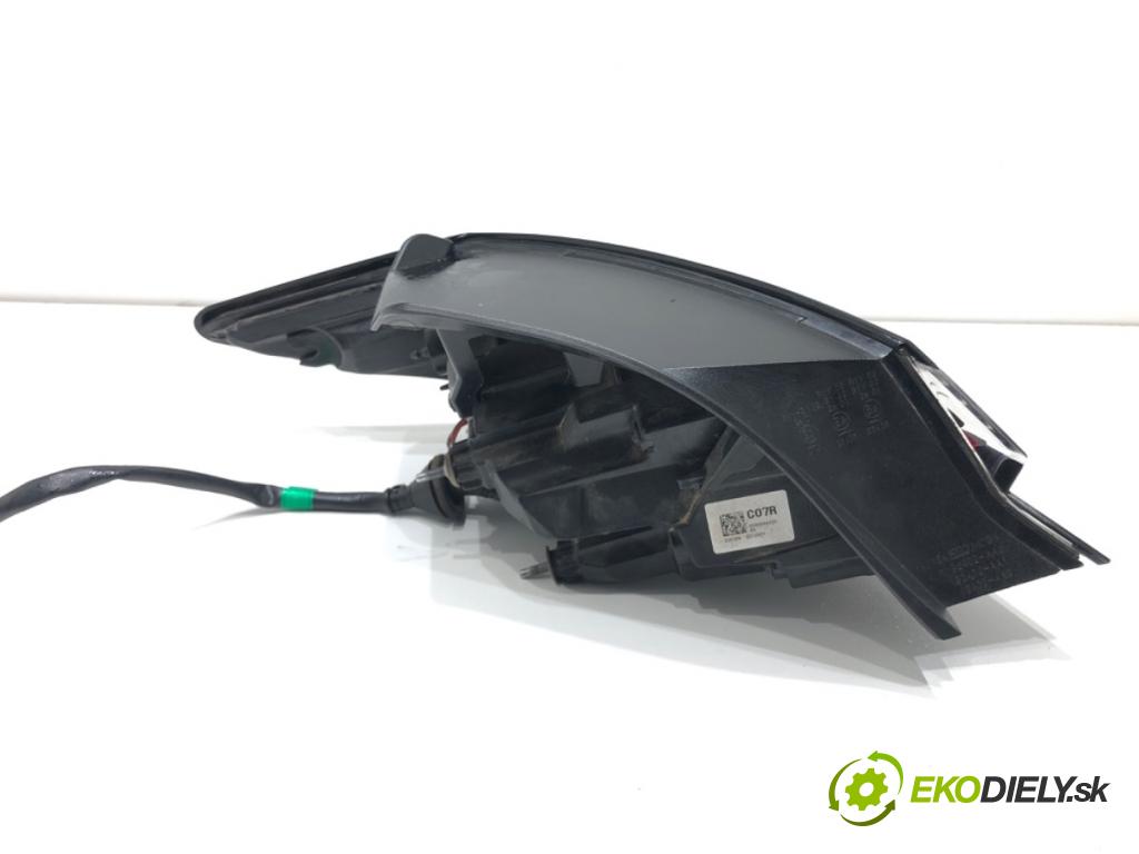 HYUNDAI ELANTRA VII sedan 2023 90 kW 1.6 1598 Svetlo pravy zad 92402AA200