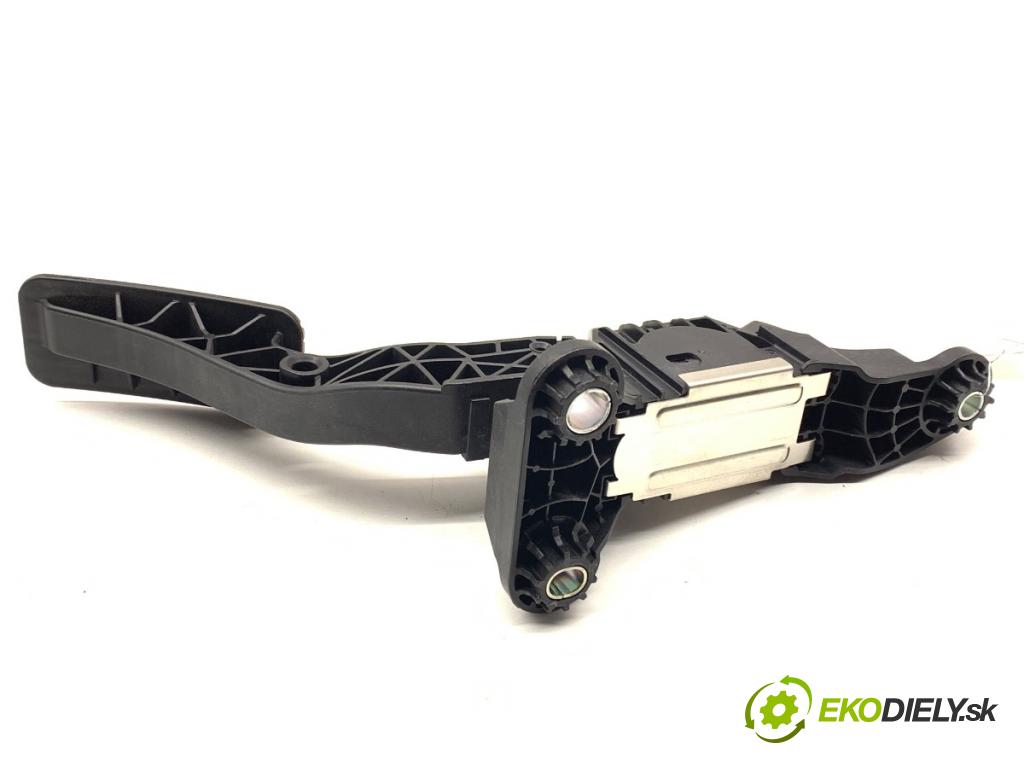 HYUNDAI ELANTRA VII sedan 2023 90 kW 1.6 1598 Potenciometer plynu 32700-XXXXX (Potenciometer plynového pedálu)