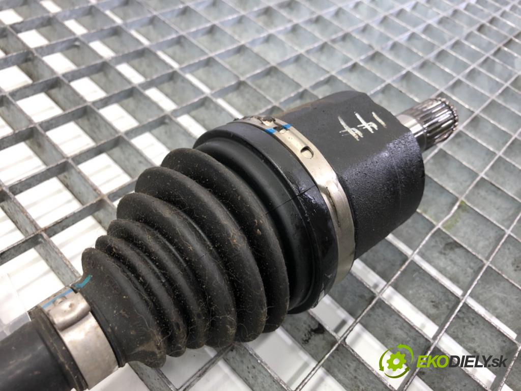 HYUNDAI ELANTRA VII sedan 2023 90 kW 1.6 1598 Poloos pravy predný 49501AA000