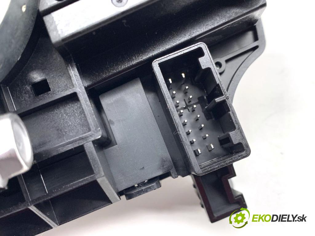 HYUNDAI ELANTRA VII sedan 2023 90 kW 1.6 1598 Prepínač kombinovaný 93404-AA810 (Prepínacie páčky pod volantom)