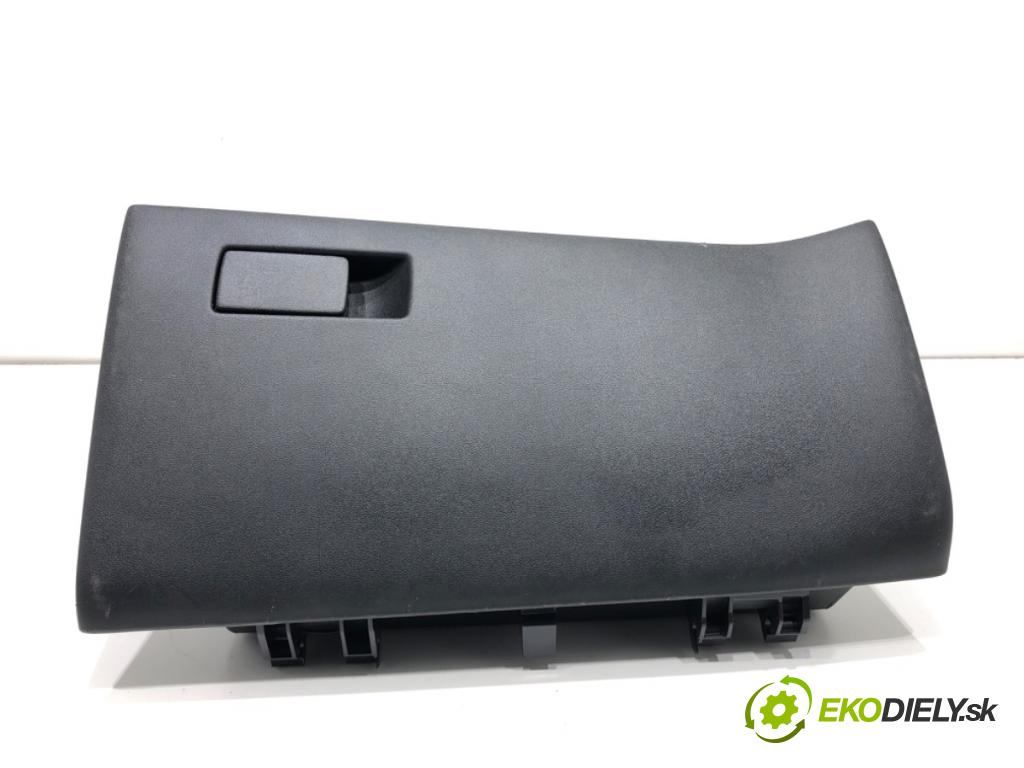 HYUNDAI ELANTRA VII sedan 2023 90 kW 1.6 1598 Priehradka, kastlík spolujazdca  (Priehradka (kastlík))