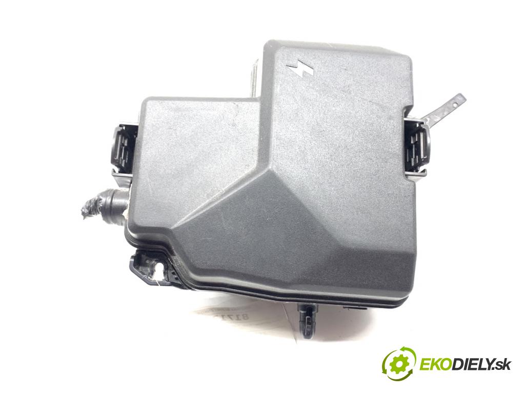 HYUNDAI ELANTRA VII sedan 2023 90 kW 1.6 1598 skříňka poistková 91956-AA010 (Pojistková skříňka)