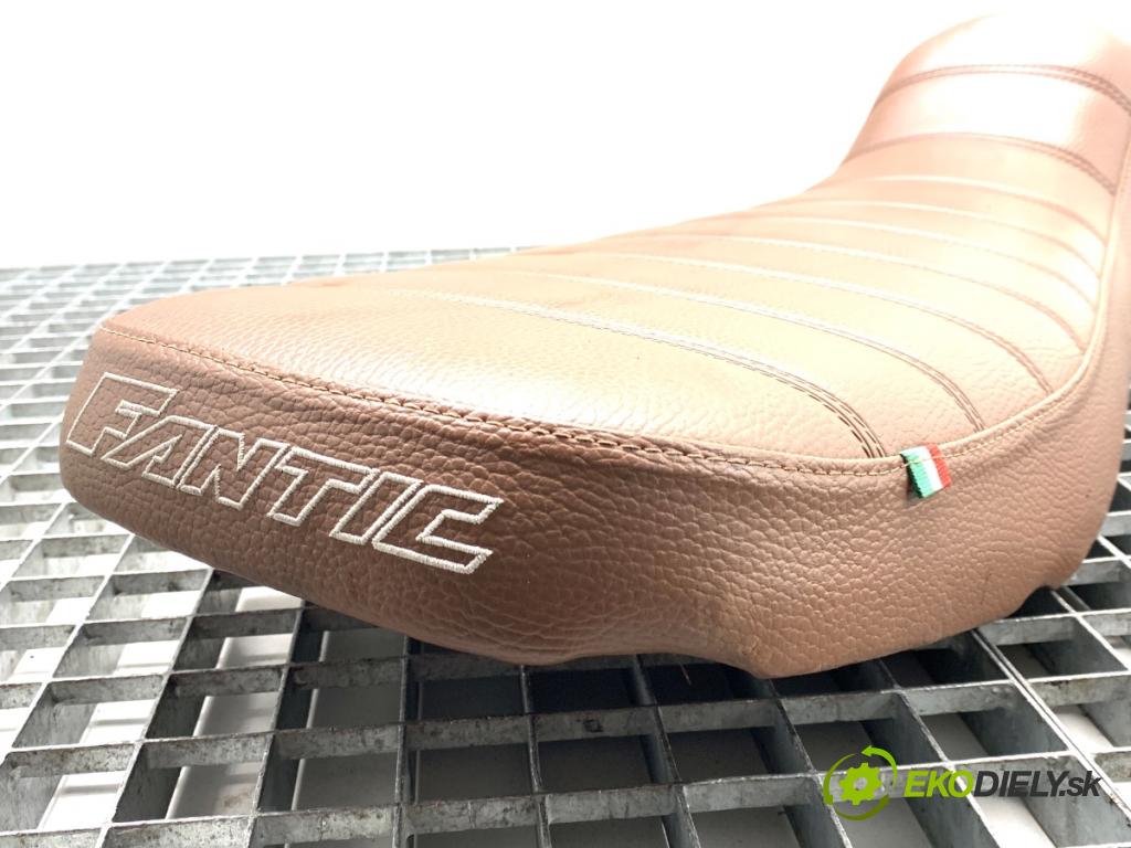 Fantic Caballero (2019 - 2023 33 kW 500 33kW (44KM) 463 sedačka Sedadlo