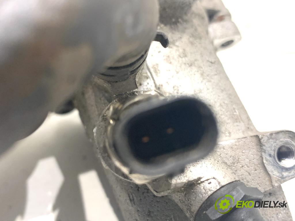 VW TIGUAN SUV 2017 110 kW 2.0 TDI 4motion 1968 Škrtiaca klapka 04L128059AA (Škrtiaca klapka)