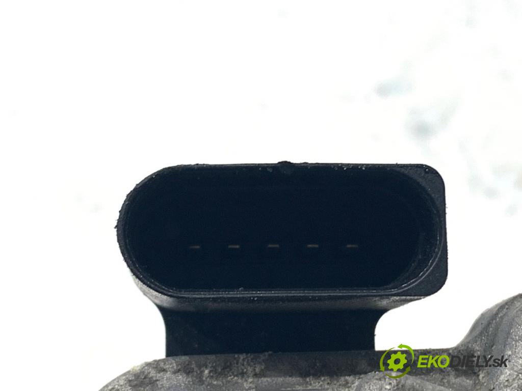 VW TIGUAN SUV 2017 110 kW 2.0 TDI 4motion 1968 Škrtiaca klapka 04L128059AA (Škrtiaca klapka)