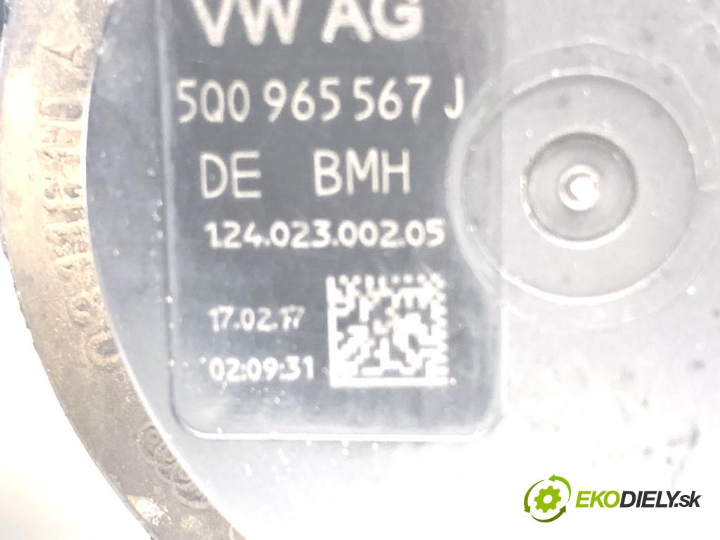 VW TIGUAN SUV 2017 110 kW 2.0 TDI 4motion 1968 DALŠÍ: Pumpa vody 5Q0965567J (Vodná pumpa)