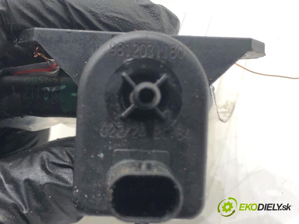 TOYOTA PROACE nadwozie wielkoprzestrzenne (MPV) 2024 96 kW 1.5 D-4D 130 (BKYMA) 1499 Ventil tlaku 9812031180 (Ventil)
