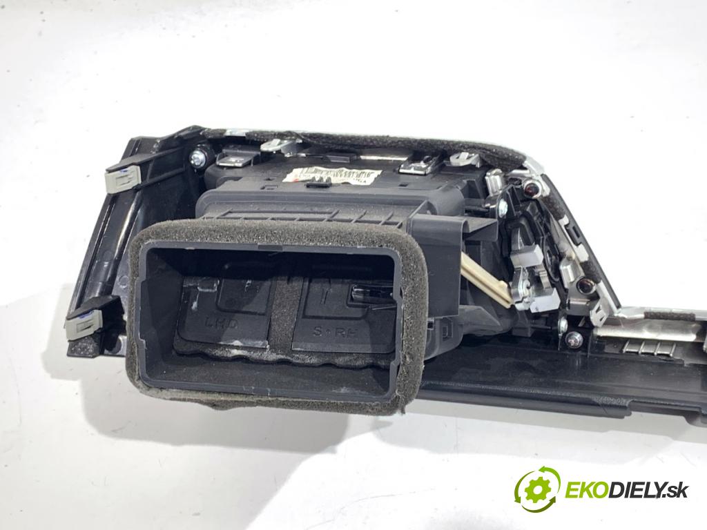 KIA OPTIMA sedan 2016 104 kW 1.7 CRDi 1685 Mriežky kúrenia predný 84795-D400SG7 D4974-20000