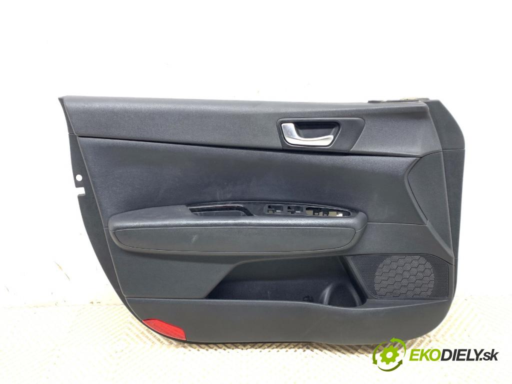 KIA OPTIMA sedan 2016 104 kW 1.7 CRDi 1685 čalúnenie Dvere ľavy predný 82301-D4940