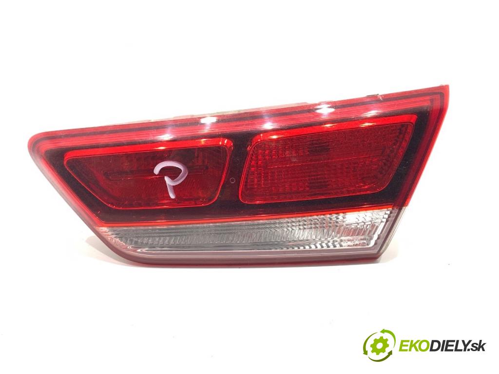 KIA OPTIMA sedan 2016 104 kW 1.7 CRDi 1685 Svetlo zad pravá vnútorná 92404-D4 (Kľučka dverí ostatné)