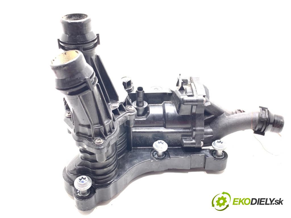 SKODA SUPERB III Kombi 2023 110 kW 2.0 TDI 1968 obal termostatu 05L121111Q (Pouzdro termostatu)