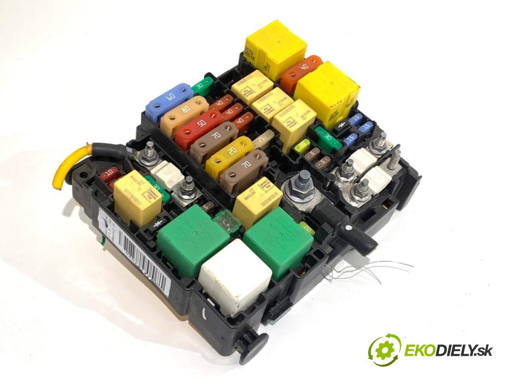 CITROEN C4 PICASSO II nadwozie wielkoprzestrzenne (MPV) 2017 88 kW 1.6 BlueHDi 120 1560 Skrinka poistková  (Poistková skrinka)