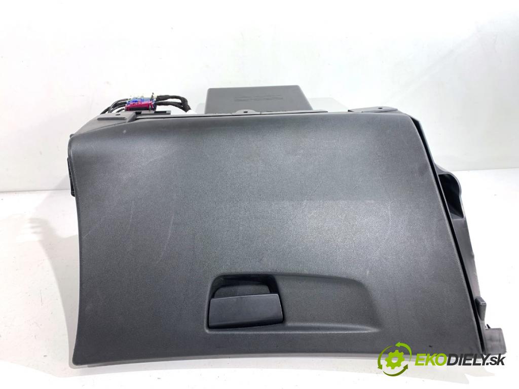 CITROEN C4 PICASSO II nadwozie wielkoprzestrzenne (MPV) 2017 88 kW 1.6 BlueHDi 120 1560 Priehradka, kastlík spolujazdca 9816061980 (Priehradka (kastlík))