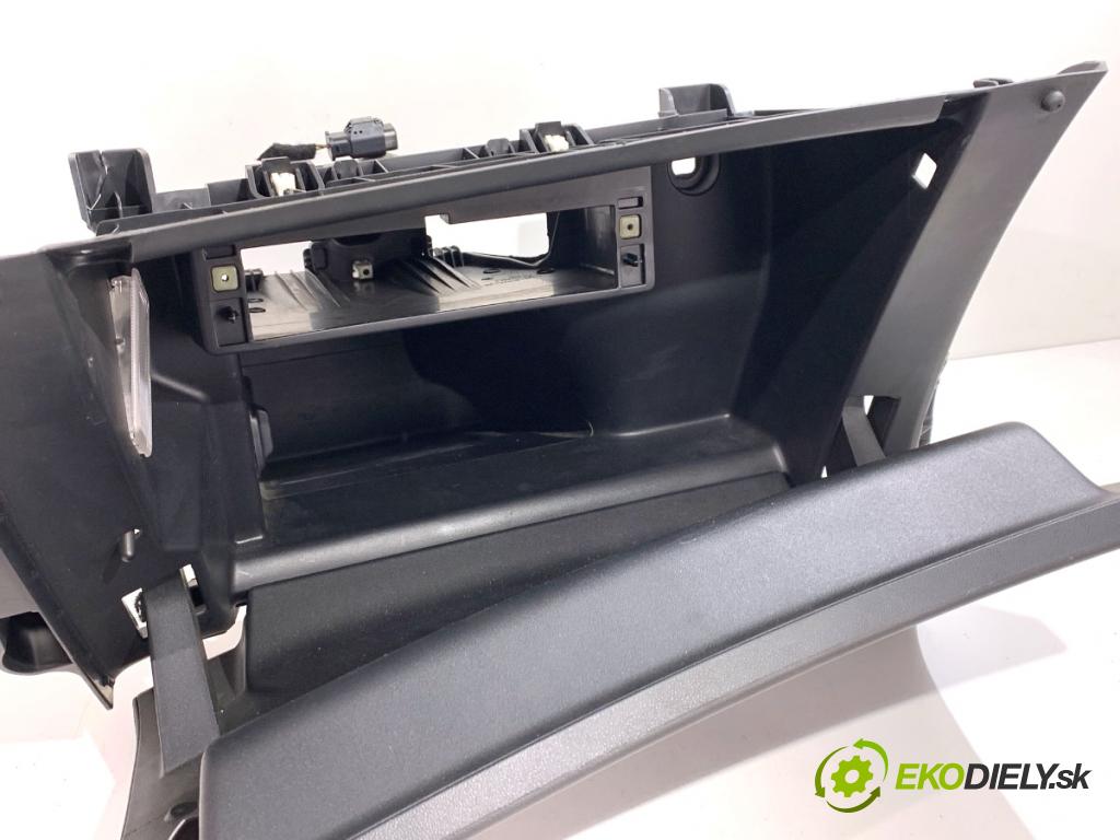 CITROEN C4 PICASSO II nadwozie wielkoprzestrzenne (MPV) 2017 88 kW 1.6 BlueHDi 120 1560 Priehradka, kastlík spolujazdca 9816061980 (Priehradka (kastlík))