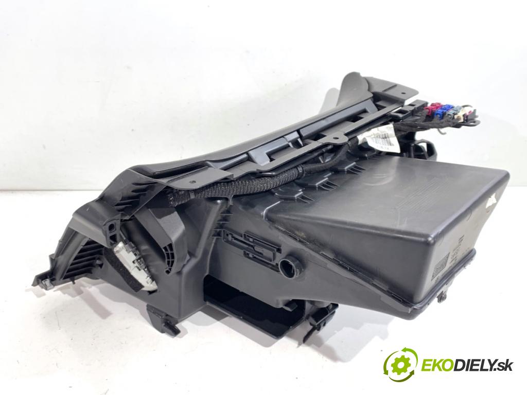 CITROEN C4 PICASSO II nadwozie wielkoprzestrzenne (MPV) 2017 88 kW 1.6 BlueHDi 120 1560 Priehradka, kastlík spolujazdca 9816061980 (Priehradka (kastlík))