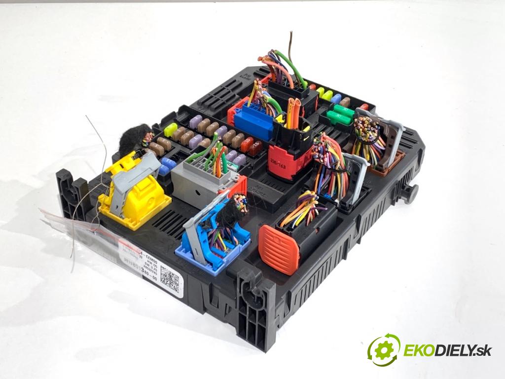 CITROEN C4 PICASSO II nadwozie wielkoprzestrzenne (MPV) 2017 88 kW 1.6 BlueHDi 120 1560 modul BSI 9819851380 (Pojistková skříňka)