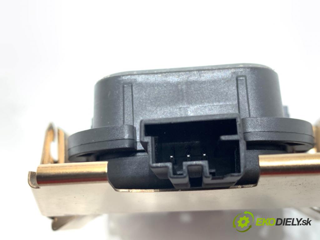 CITROEN C4 PICASSO II nadwozie wielkoprzestrzenne (MPV) 2017 88 kW 1.6 BlueHDi 120 1560 Snímač dažďa 9665925480 (Snímač dažďa)