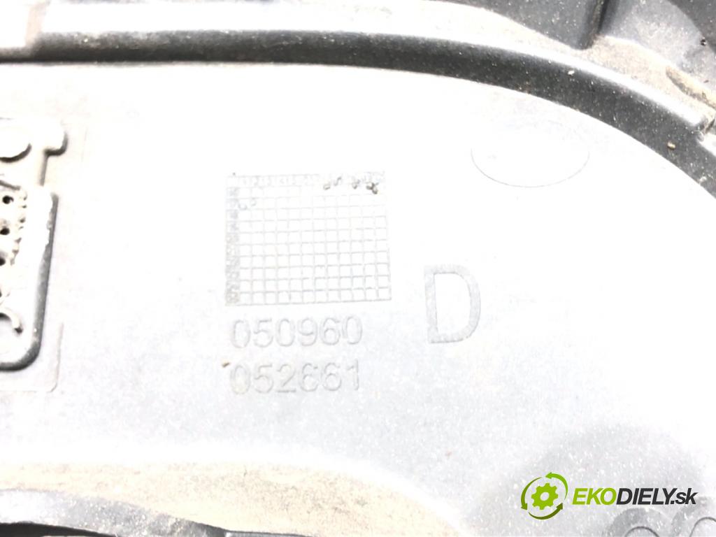 CITROEN C4 PICASSO II nadwozie wielkoprzestrzenne (MPV) 2017 88 kW 1.6 BlueHDi 120 1560 Mriežky nárazníka pravy predný 99890663