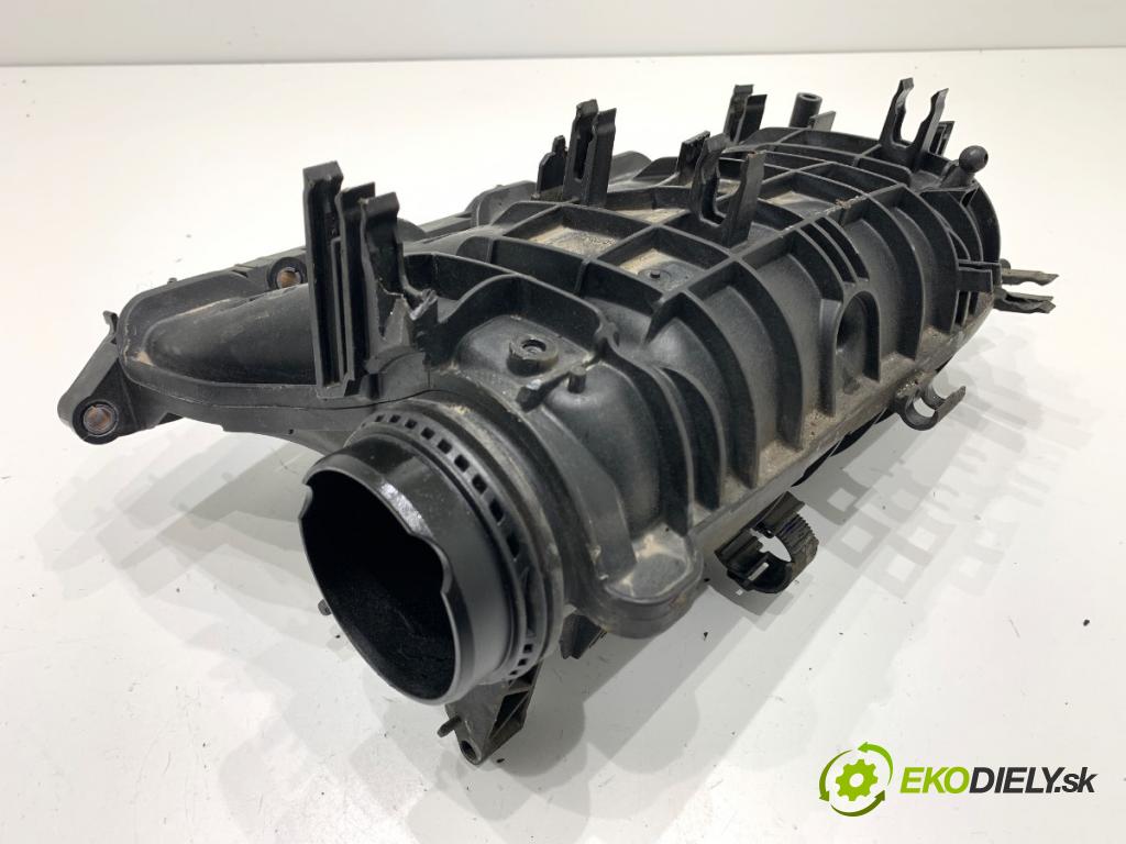 VW GOLF VII Kombi 2019 96 kW 1.5 TSI 1495 potrubí sání 05E129709F (Sací potrubí)