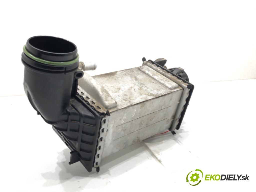 VW GOLF VII Kombi 2019 96 kW 1.5 TSI 1495 intercooler 04E145785E (Intercooler (chladič stlačeného vzduchu))