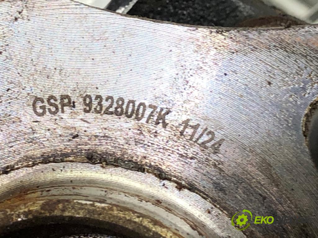 SUZUKI GRAND VITARA II samochód terenowy zamknięty 2006 95 kW 1.9 DDiS Napęd na wszystkie koła (JT419, TD44, JB419WD,... 1870 náboj ľavy predný