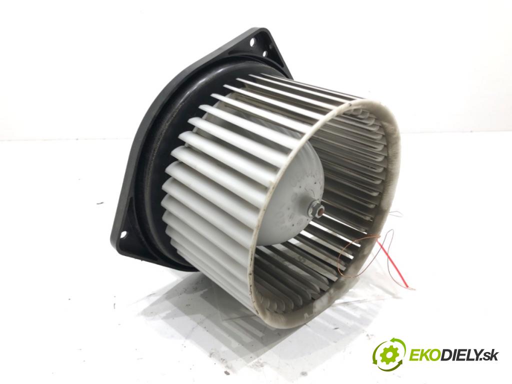SUZUKI GRAND VITARA II samochód terenowy zamknięty 2006 95 kW 1.9 DDiS Napęd na wszystkie koła (JT419, TD44, JB419WD,... 1870 ventilátor kúrenia CSA431D237